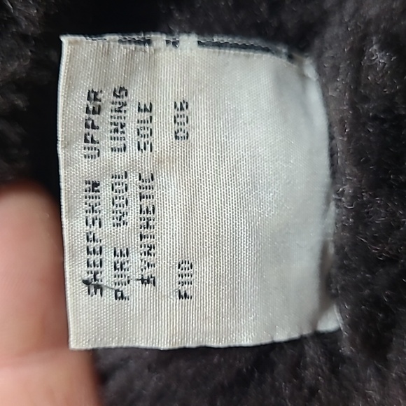 UGG Classic ll Brown Boots Size 8 Women's - Picture 9 of 9